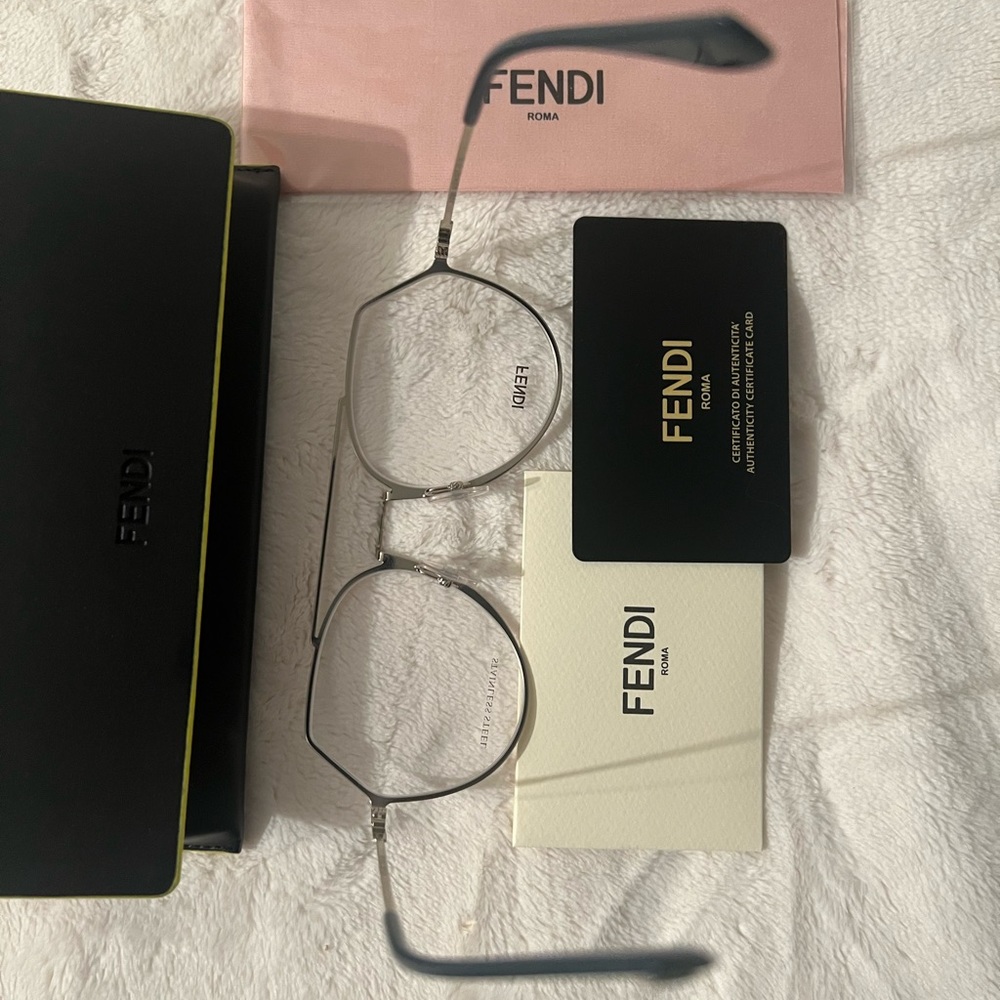 Fendi 53mm aviator optical frames - Picture 4 of 9